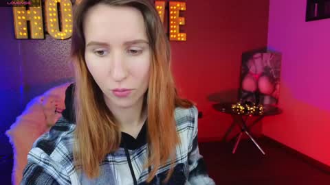 Snapshot of miralush chatting on December 9, 12:30 pm Mira online show from December 9, 12:30 pm