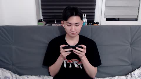              online show from February 7, 10:20 pm