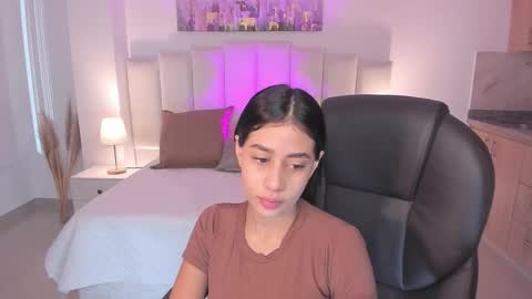 miranda_crawfor online show from December 2, 11:48 am