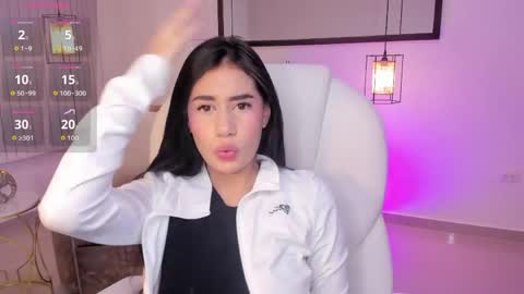 miranda_crawfor online show from April 29, 11:25 am