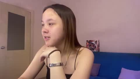 miranda_holms online show from July 8, 5:01 am