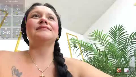 Snapshot of miranda_vegaa chatting on June 12, 5:45 pm Miranda Vegaa online show from June 12, 5:45 pm