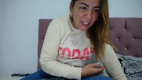 Snapshot of miranda_zacky chatting on January 31, 12:29 pm Miranda Indep Model Thank you very much for all your support online show from January 31, 12:29 pm