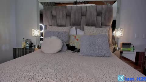 Miranda online show from May 15, 11:34 pm