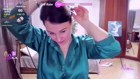 MirandaDyson online show from February 10, 10:30 am