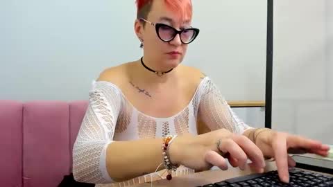 mirandagill online show from January 13, 12:13 pm