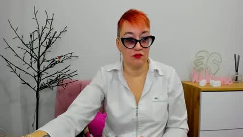 mirandagill online show from February 27, 9:43 am