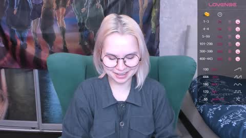 Kira online show from February 2, 9:45 pm