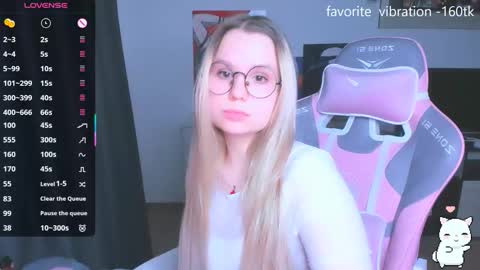 Kira online show from October 27, 6:23 pm