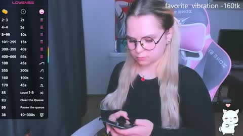 Kira online show from November 18, 8:35 pm