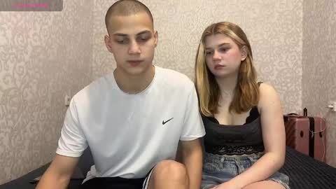 mirelcouple online show from May 21, 3:08 pm