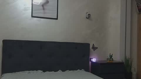 miriam04 online show from April 17, 9:29 pm