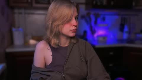 Mira online show from November 17, 7:03 am