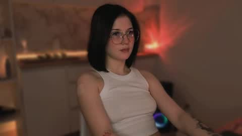 Mira online show from May 24, 9:31 pm