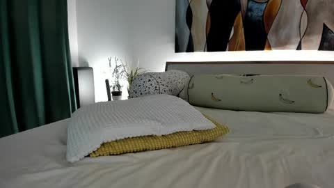 Eva online show from April 27, 7:34 pm