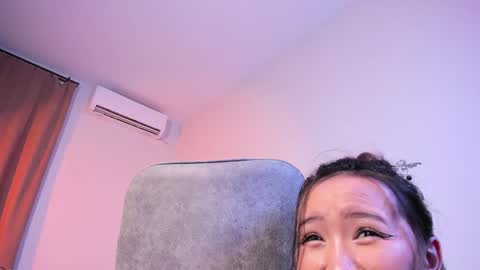 Snapshot of mishel_bless chatting on January 9, 5:33 pm Mishel online show from January 9, 5:33 pm