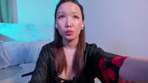Snapshot of mishel_bless chatting on February 2, 8:41 pm Mishel online show from February 2, 8:41 pm