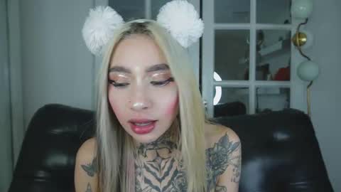 miss___angel online show from February 10, 11:03 am