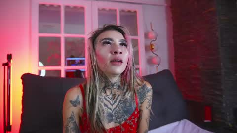 Snapshot of miss___angel chatting on June 2, 11:01 am miss___angel online show from June 2, 11:01 am