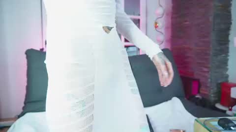 Snapshot of miss___angel chatting on June 18, 11:03 am miss___angel online show from June 18, 11:03 am