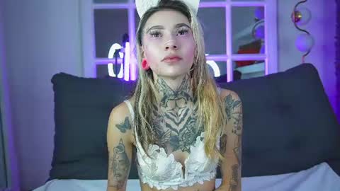 Snapshot of miss___angel chatting on June 26, 11:03 am miss___angel online show from June 26, 11:03 am