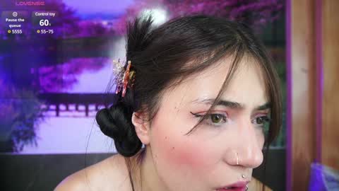 Charlotte online show from January 31, 4:38 pm