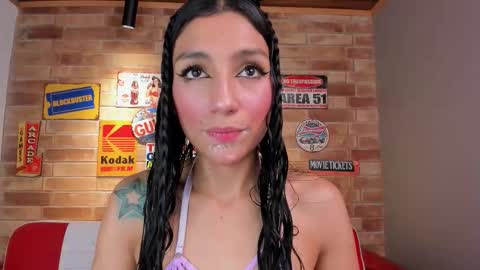 Evangeline online show from October 20, 6:08 pm