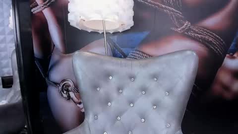 Taylor online show from October 28, 2:37 am