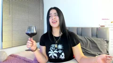 miss__jones_ online show from April 19, 12:11 am