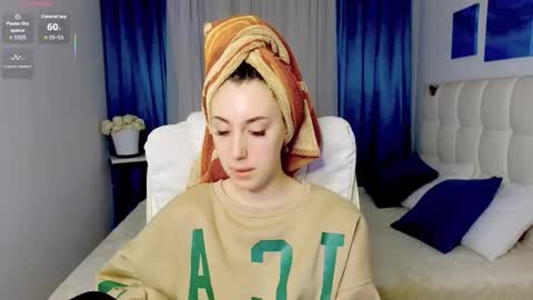 Snapshot of miss__linn chatting on February 6, 12:19 pm Linn online show from February 6, 12:19 pm