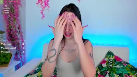 Snapshot of miss__linn chatting on March 11, 12:55 pm Linn online show from March 11, 12:55 pm