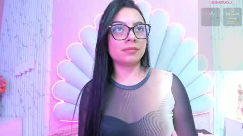 miss__star_ online show from July 15, 3:17 pm