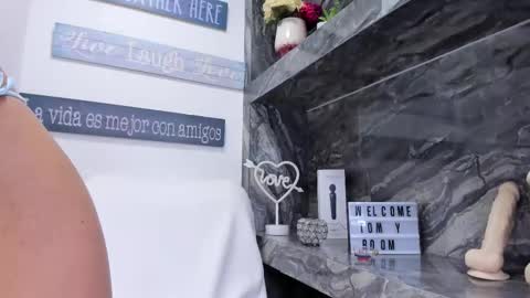 Zoe online show from October 8, 6:05 pm