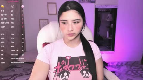 Snapshot of miss_alice0 chatting on October 9, 3:43 pm Alice online show from October 9, 3:43 pm