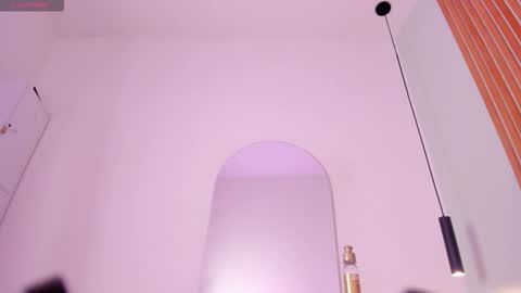 Amber  online show from March 7, 4:42 am