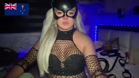 Snapshot of miss_antonette_xxx chatting on May 28, 12:30 am Call me Miss Antonette online show from May 28, 12:30 am