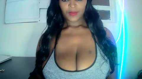 Snapshot of miss_blorps chatting on June 1, 8:16 am spicey online show from June 1, 8:16 am