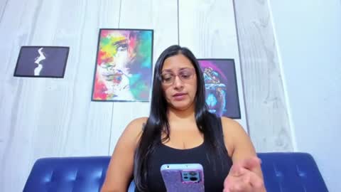 Naty online show from July 1, 6:07 pm