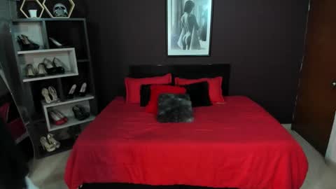 Snapshot of miss_bonny_ chatting on February 2, 12:37 pm Bonny online show from February 2, 12:37 pm