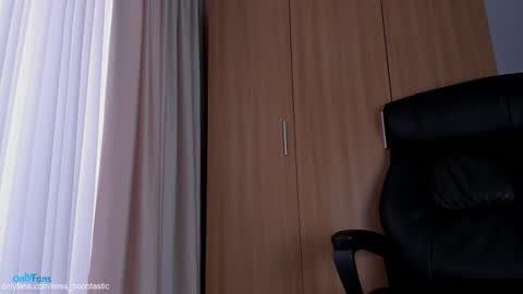 Ivy online show from September 26, 12:31 pm