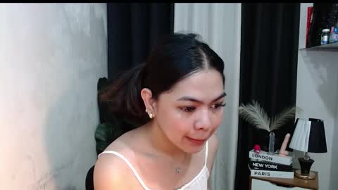 Briella online show from March 23, 1:15 pm