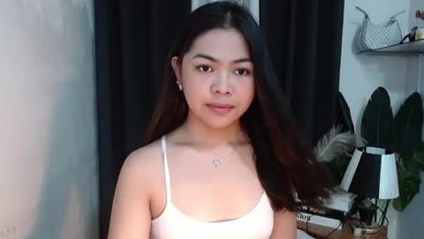 Snapshot of miss_briella chatting on June 18, 5:39 pm Briella online show from June 18, 5:39 pm