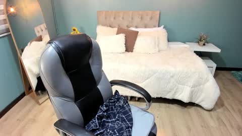 Cataleya online show from October 24, 12:12 pm