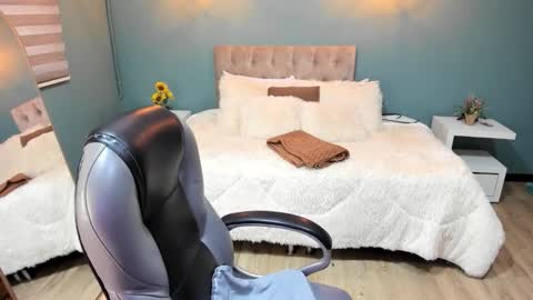 Cataleya online show from October 25, 12:13 pm