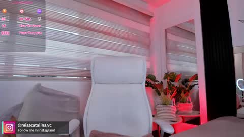 Catalina online show from December 1, 11:48 am