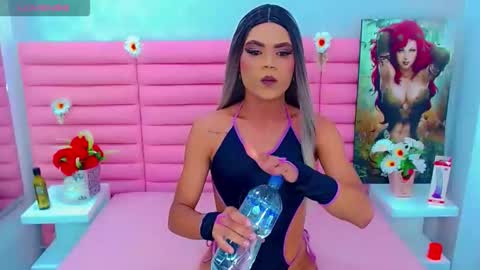 Snapshot of miss_dania chatting on October 7, 6:16 pm DANIA online show from October 7, 6:16 pm