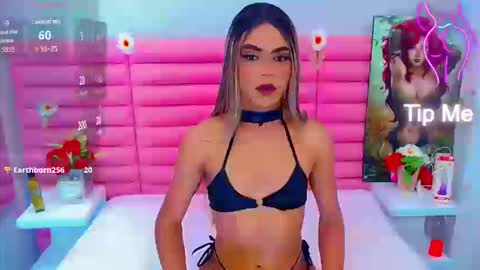 Snapshot of miss_dania chatting on October 18, 9:15 pm DANIA online show from October 18, 9:15 pm