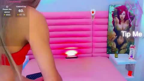 Snapshot of miss_dania chatting on October 20, 5:08 am DANIA online show from October 20, 5:08 am