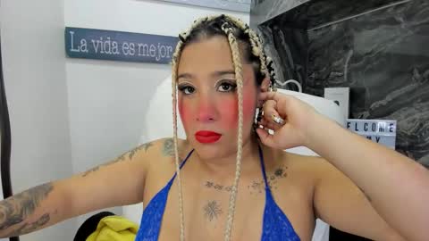 Snapshot of miss_danika chatting on December 20, 10:55 am Danika online show from December 20, 10:55 am