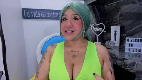 Snapshot of miss_danika chatting on January 15, 11:04 am Danika online show from January 15, 11:04 am